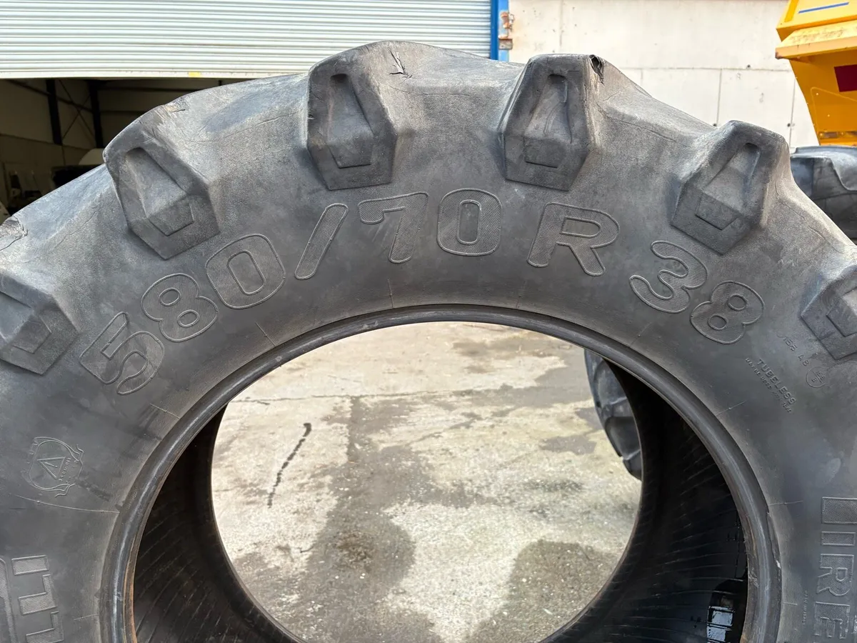 580/70r38 tyres €250 - Image 4