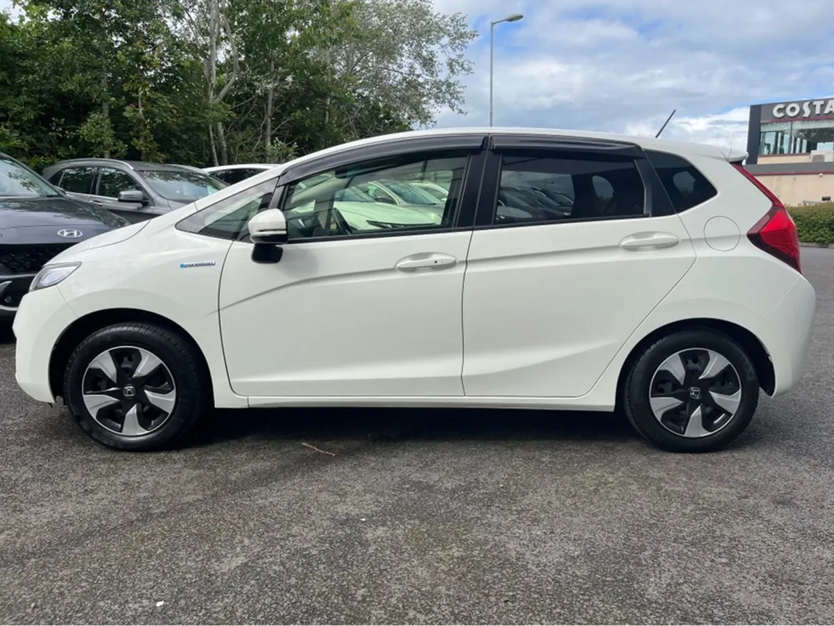 Honda Fit 1.5 Petrol Hybrid Auto  tiny Mileage - Image 4