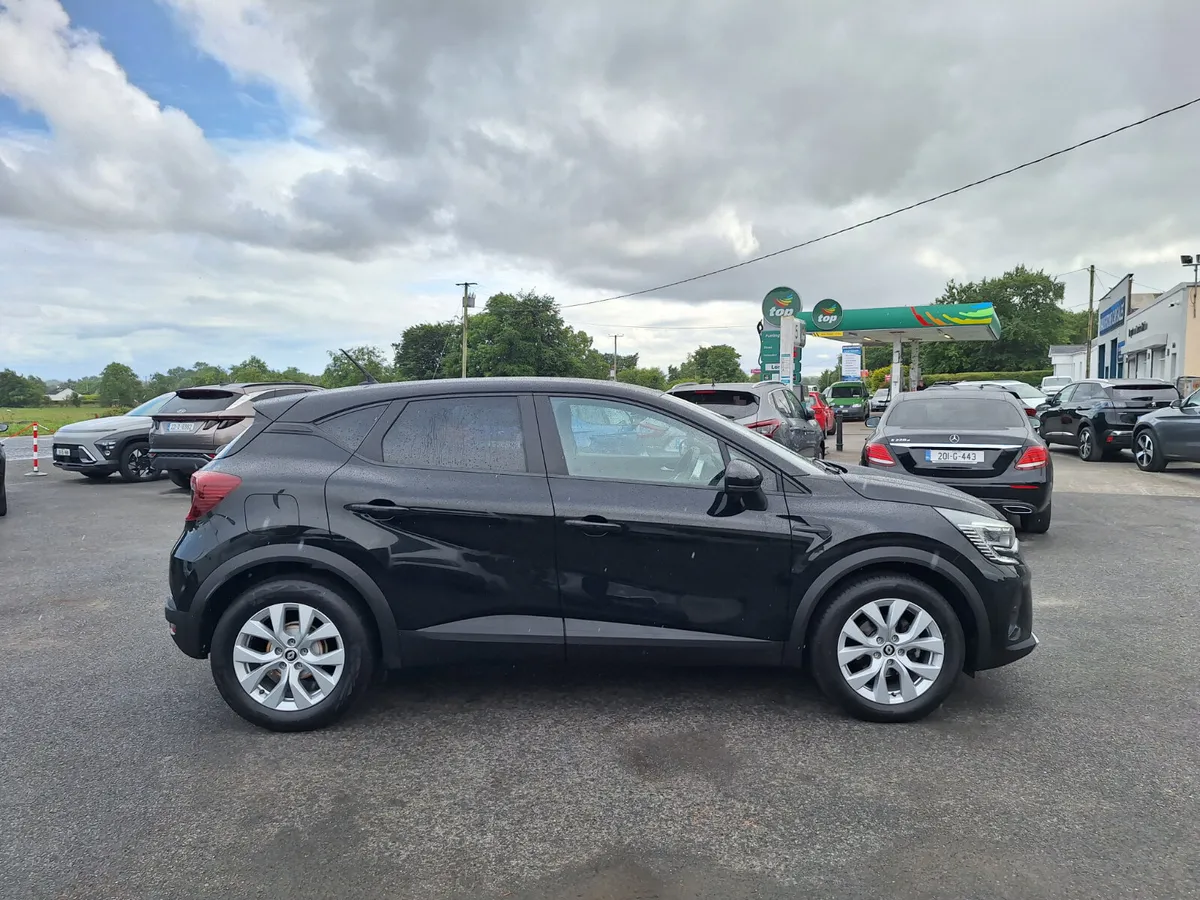 Renault Captur Iconic 1.0 *High Spec/New Model - Image 2