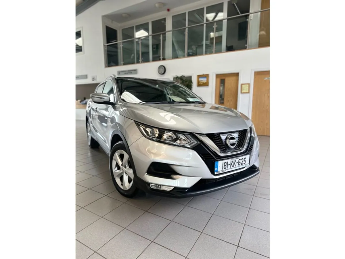 Nissan QASHQAI 1.2 SV CVT 18 4DR Auto - Image 3