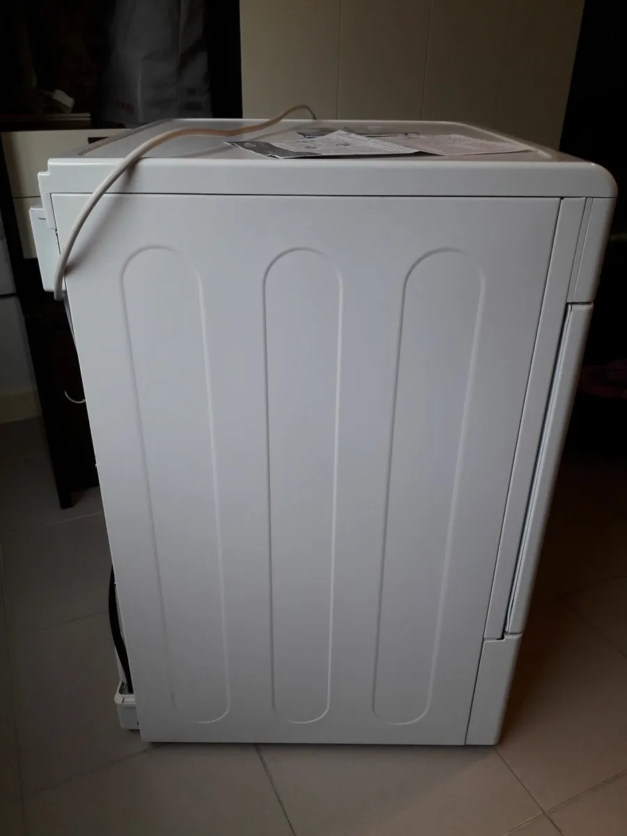 Indesit Tumble Dryer €190 - Image 2