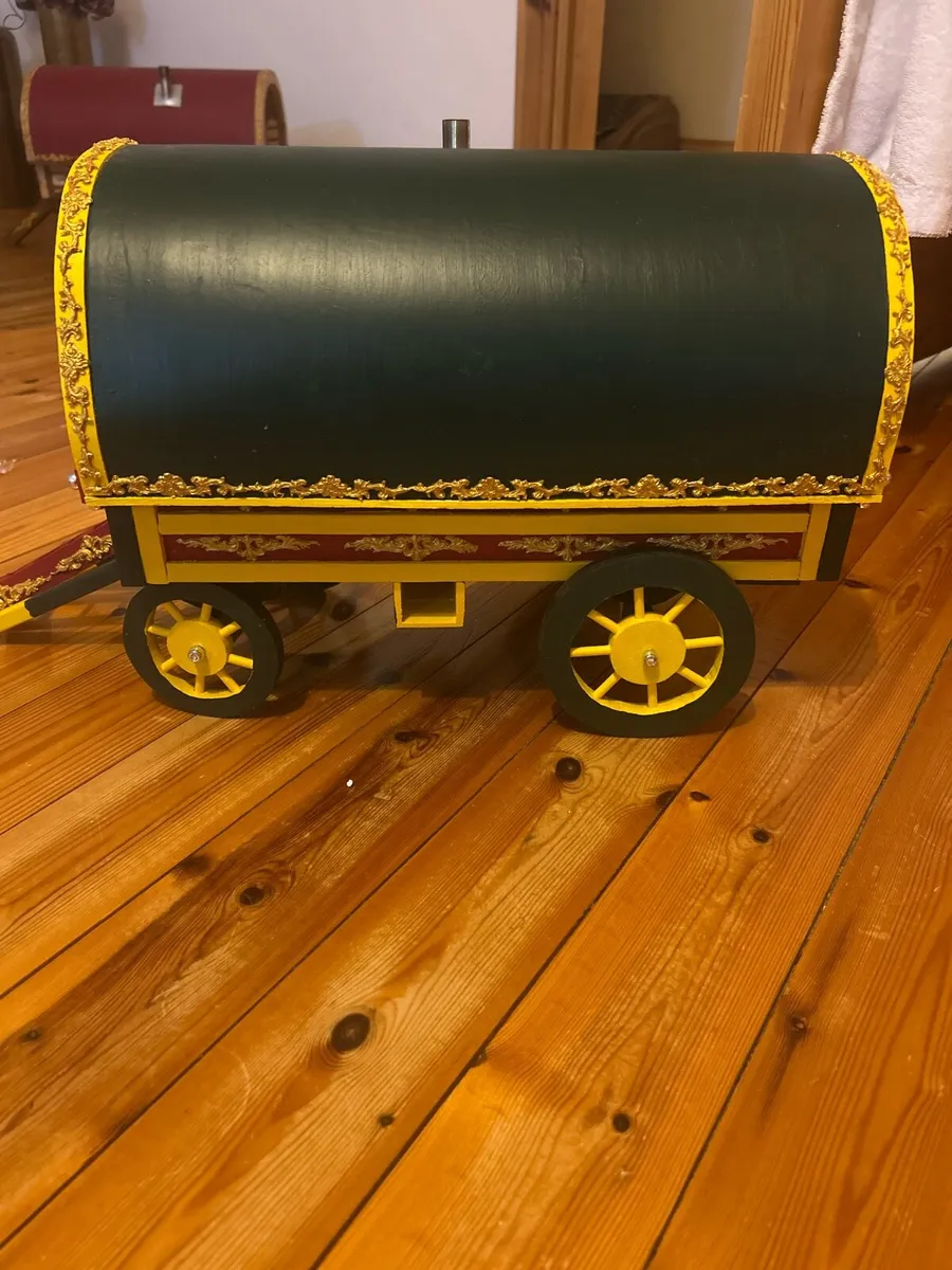 Handmade wooden old fashioned wagons - Image 2