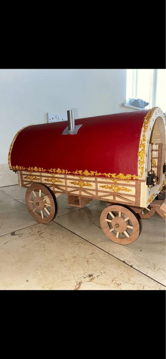 Handmade wooden old fashioned wagons - Image 4
