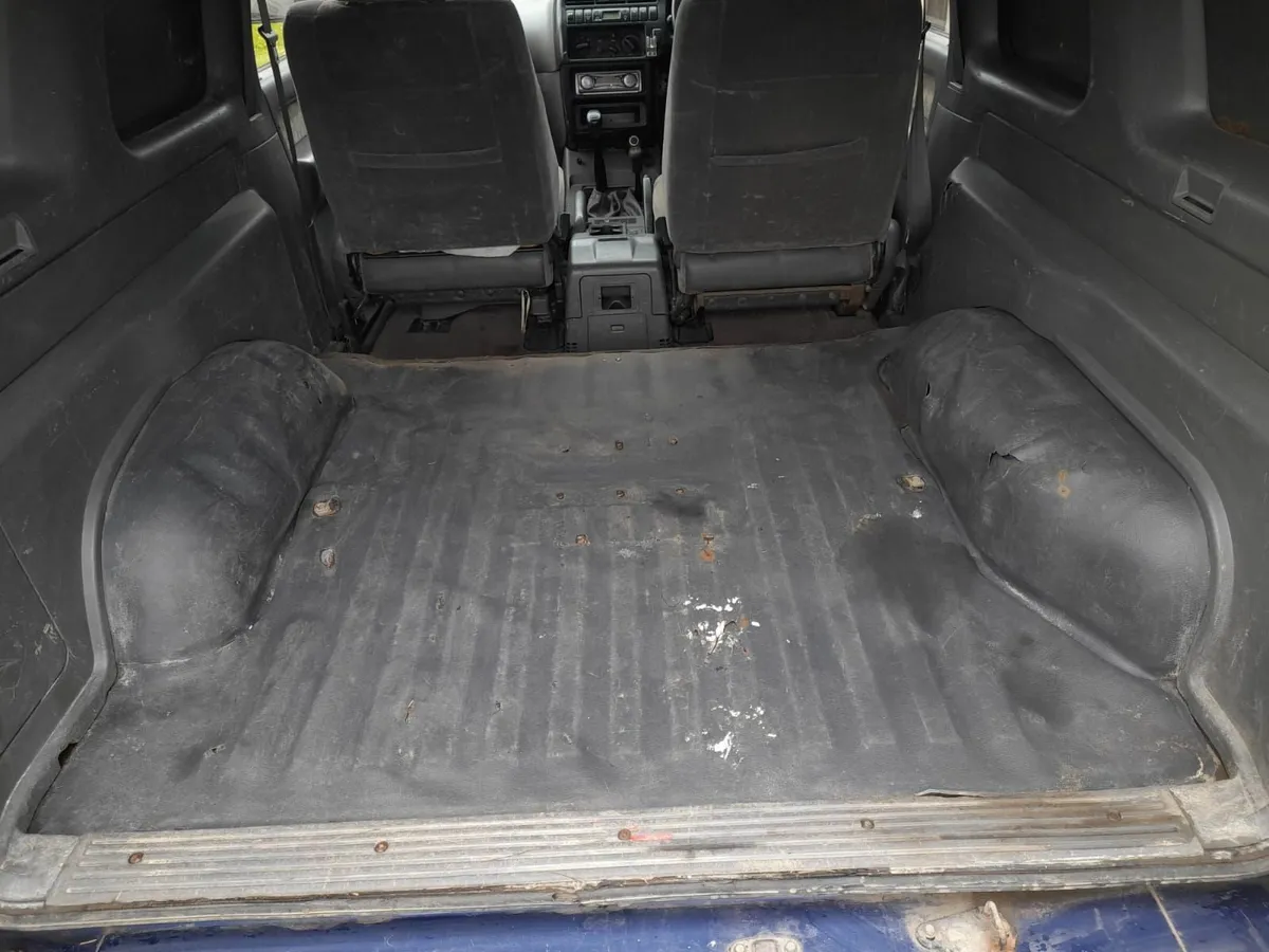 Isuzu Trooper 2004 - Image 4