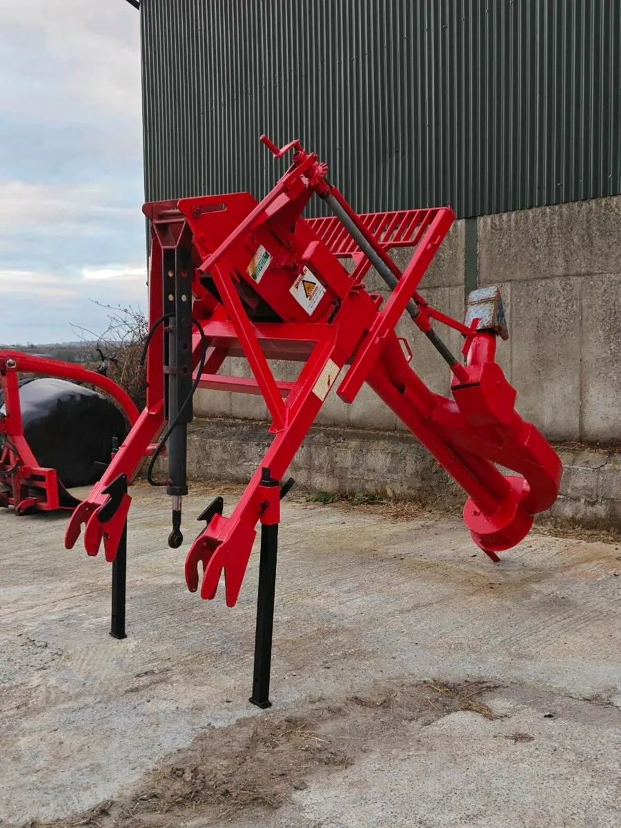 Hi-Spec Slurry Agitator & Tanco Bale Handler - Image 3
