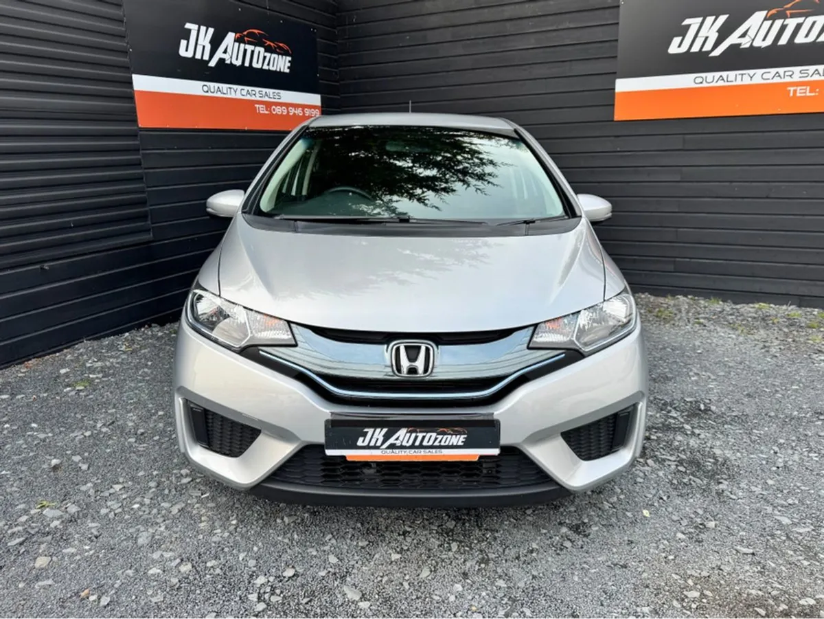 Honda Fit 1.5 Hybrid Auto 5DR - Image 2