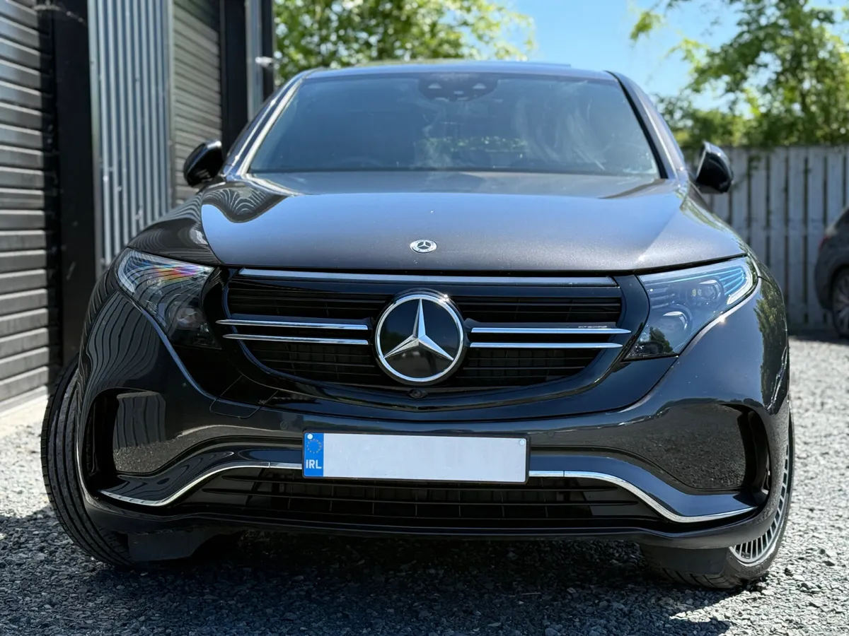 201 Mercedes EQC 400 Premium Plus - Image 2