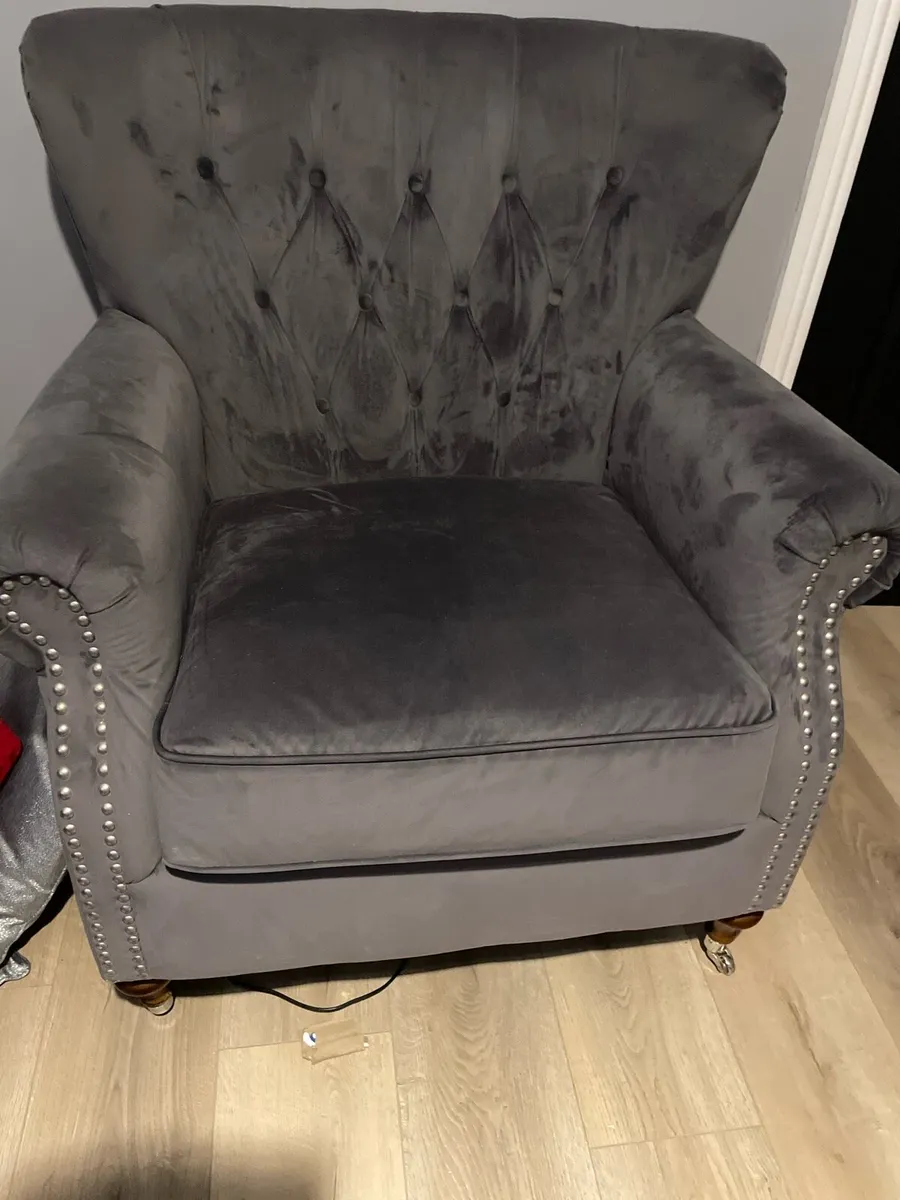 Armchair - Image 1
