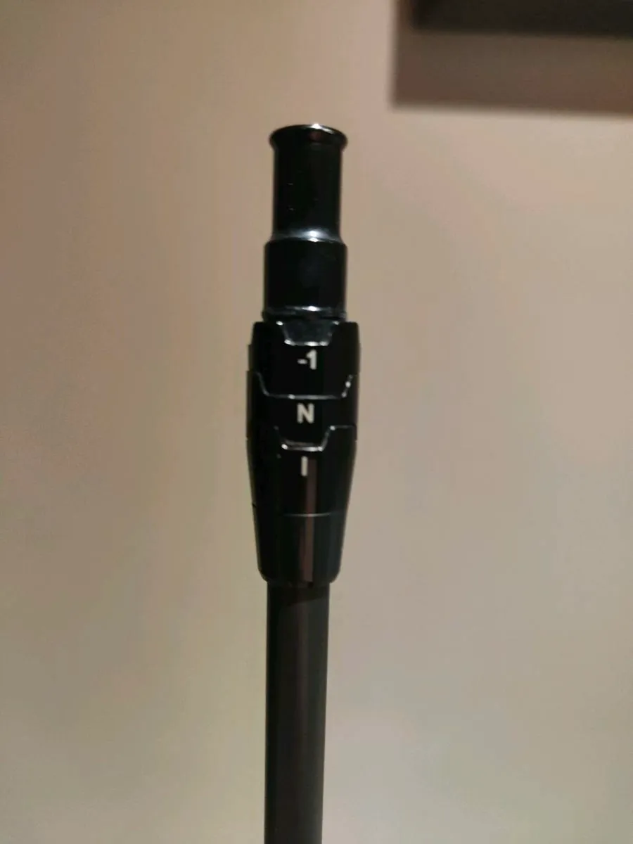Virtually unused Hzrdus Smoke stiff driver shaft - Image 3