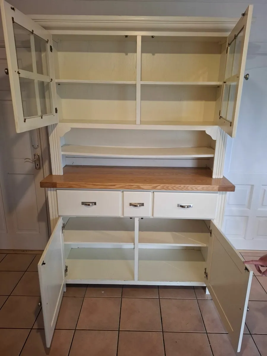 Solid wood dresser - Image 2
