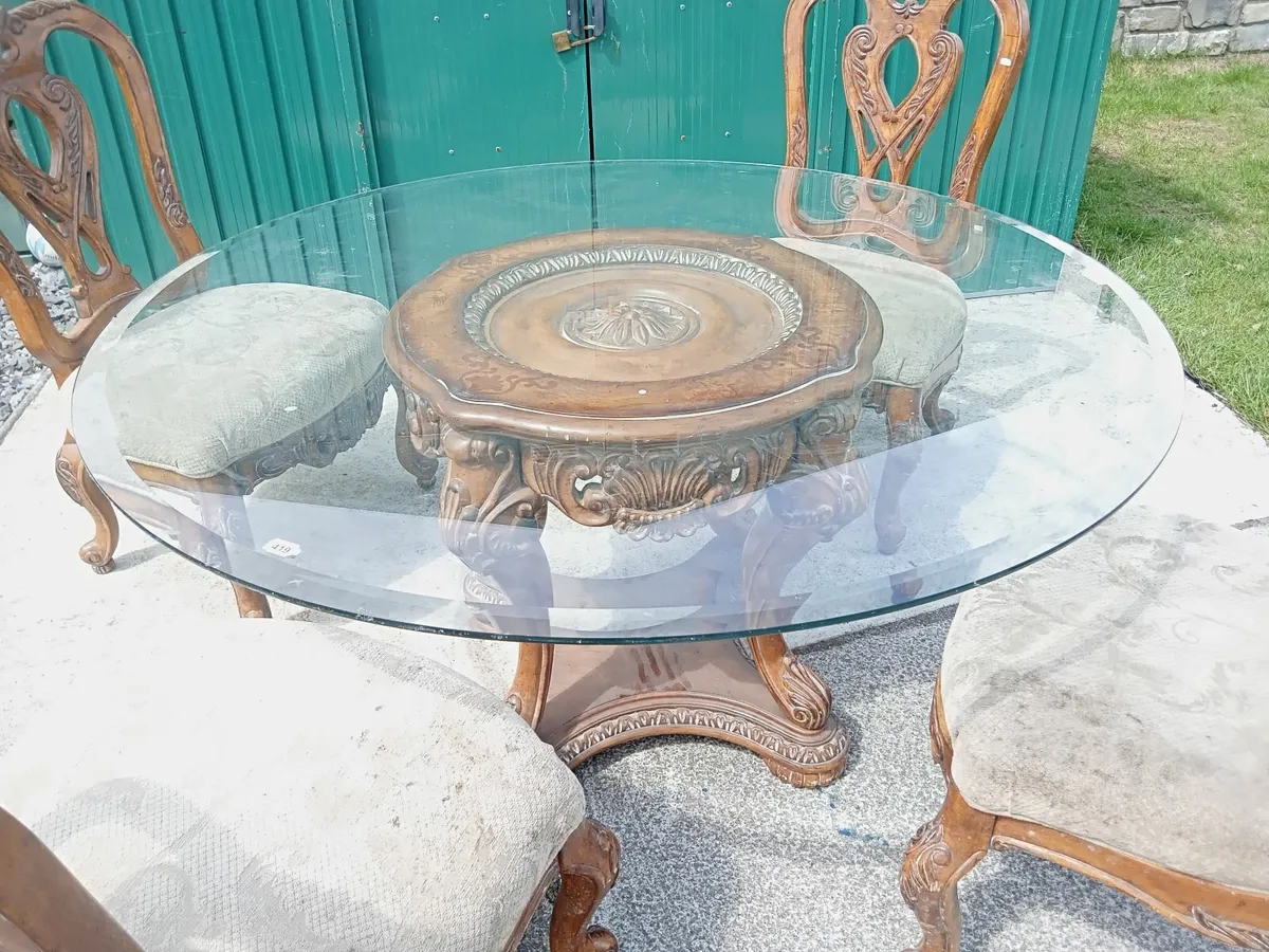 Vintage table and chairs - Image 4