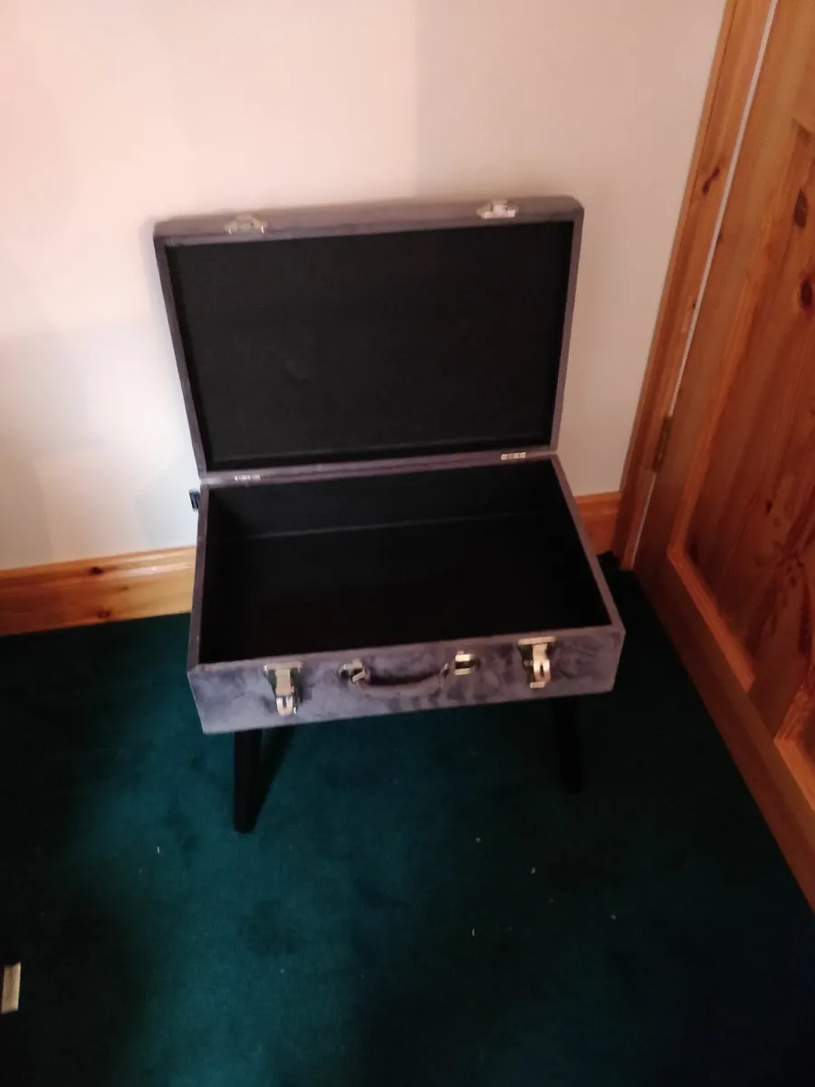 GREY Velvet storage stool - Image 3