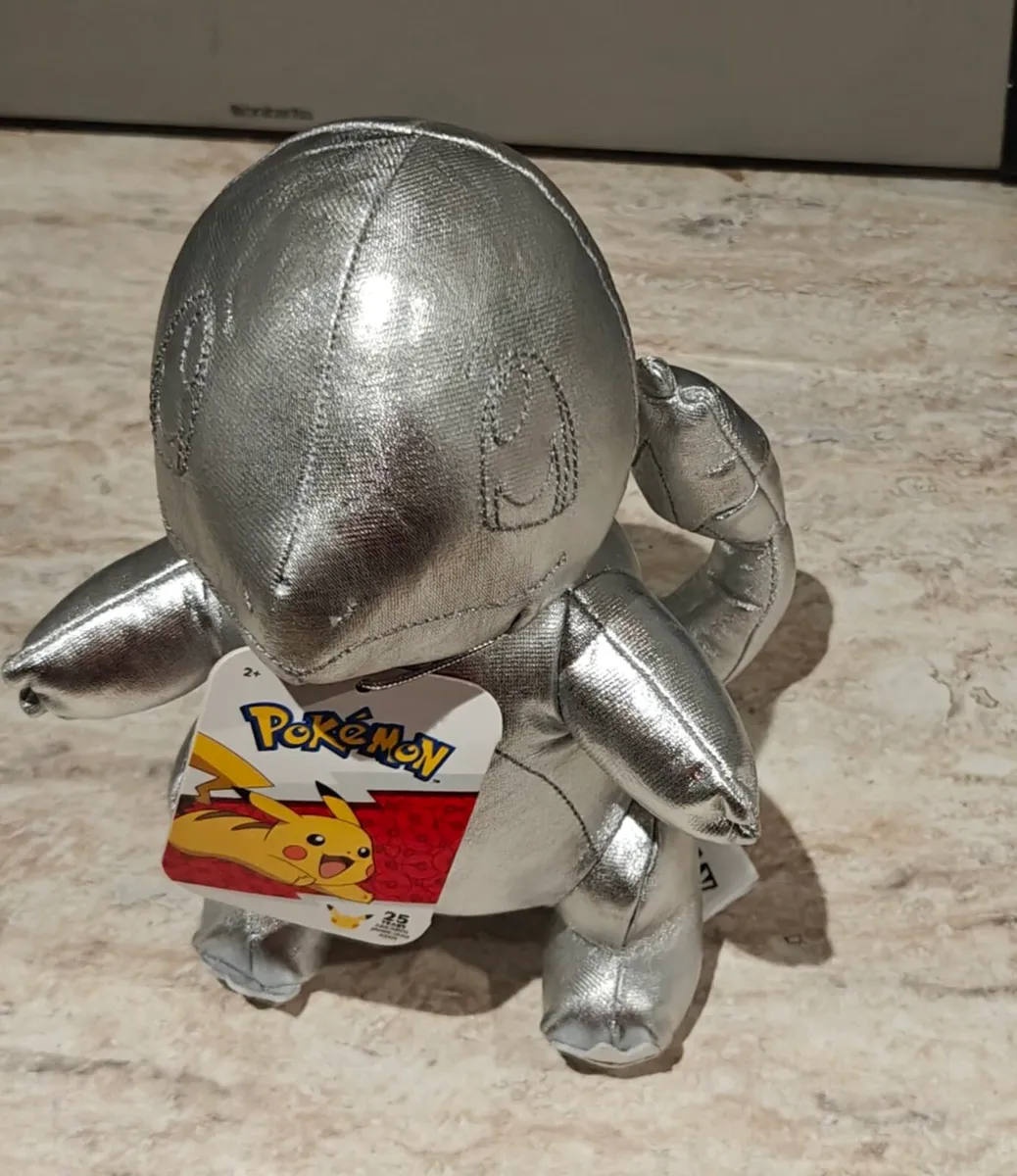 25 year anniversary Pokemon plushies - Image 4