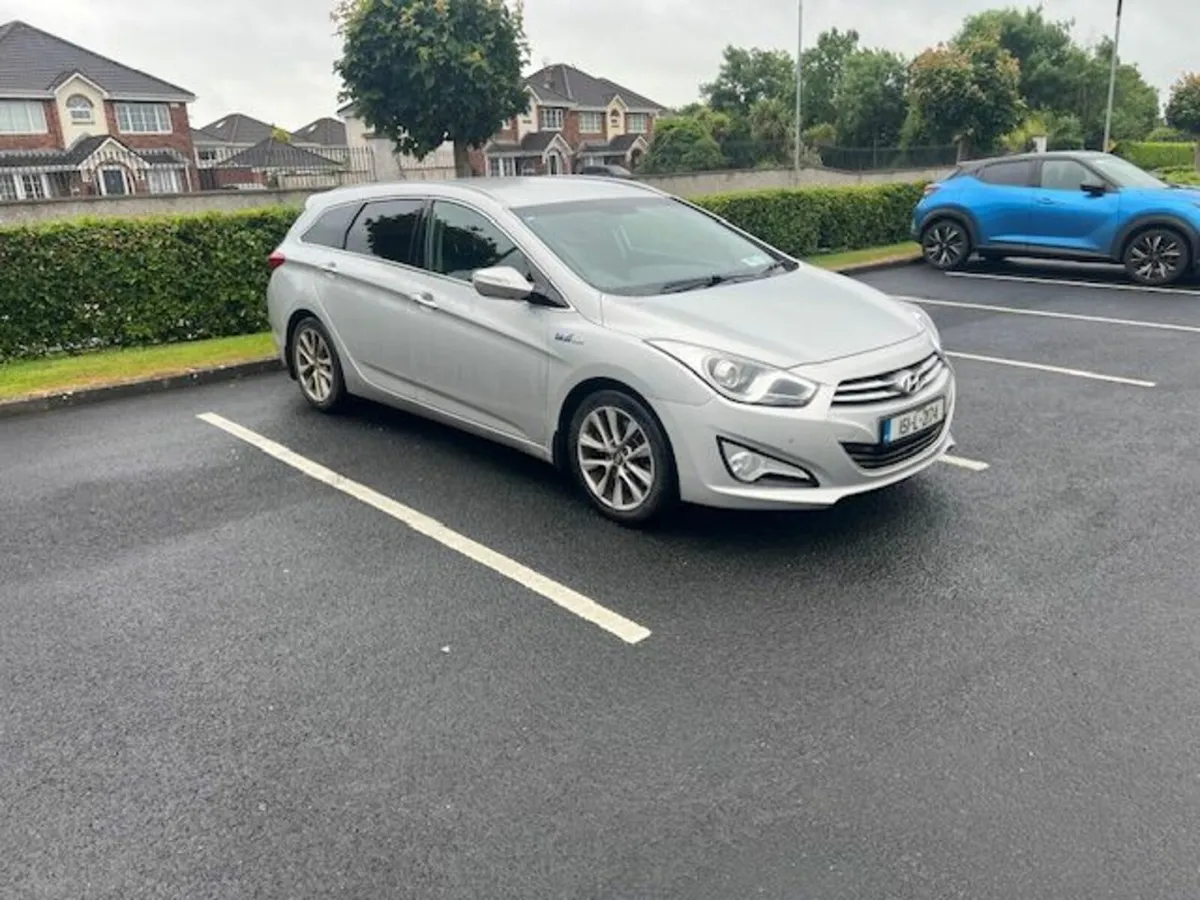 HYUNDAI I40 TOURER EXECUTIVE PLUS 5DR ESTATE - Image 1