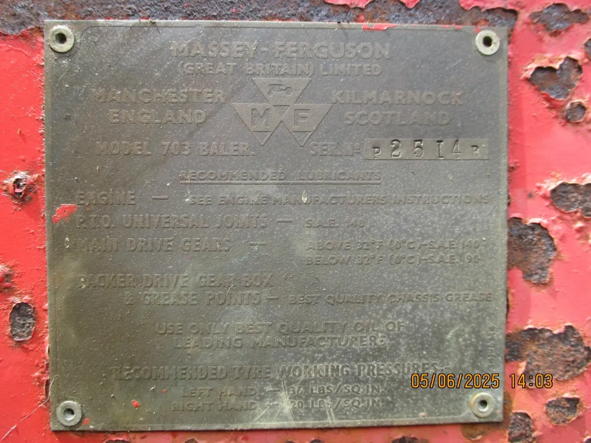Massey Ferguson 20-8 square baler - Image 3