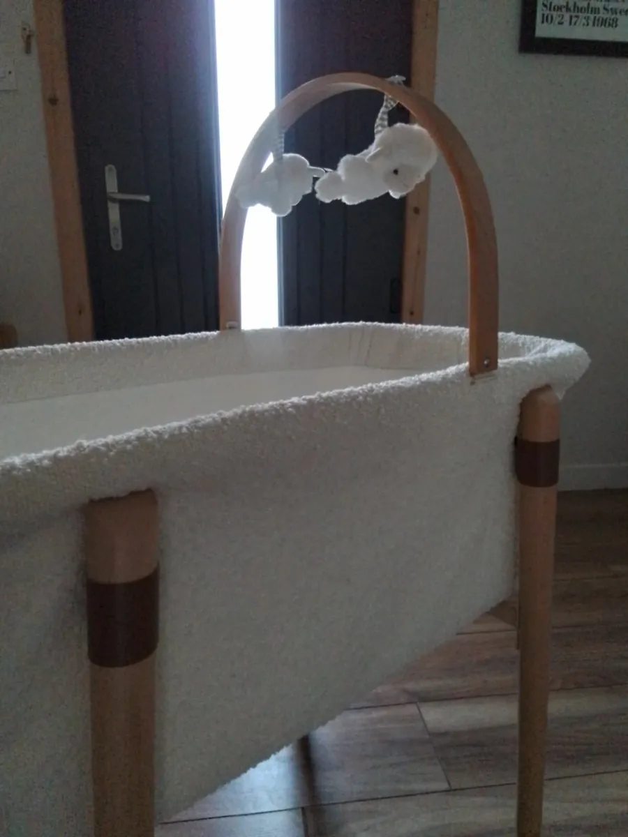 Baby crib - Image 2