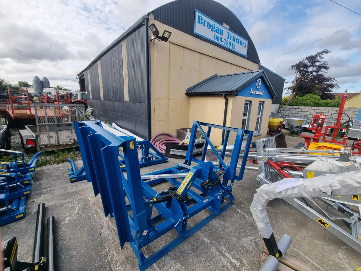 New Fleming 12 Foot Hydraulic Land Leveller - Image 2