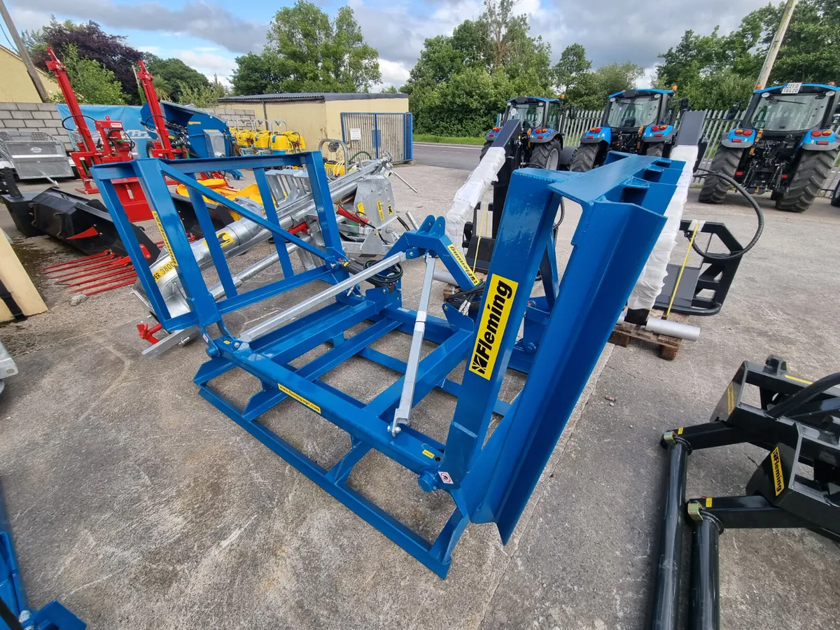 New Fleming 12 Foot Hydraulic Land Leveller - Image 3
