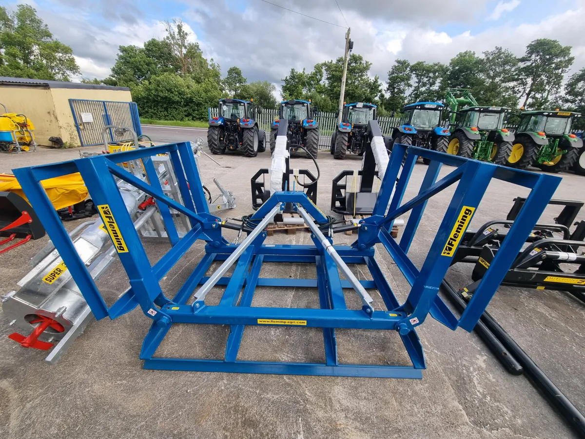 New Fleming 12 Foot Hydraulic Land Leveller - Image 4