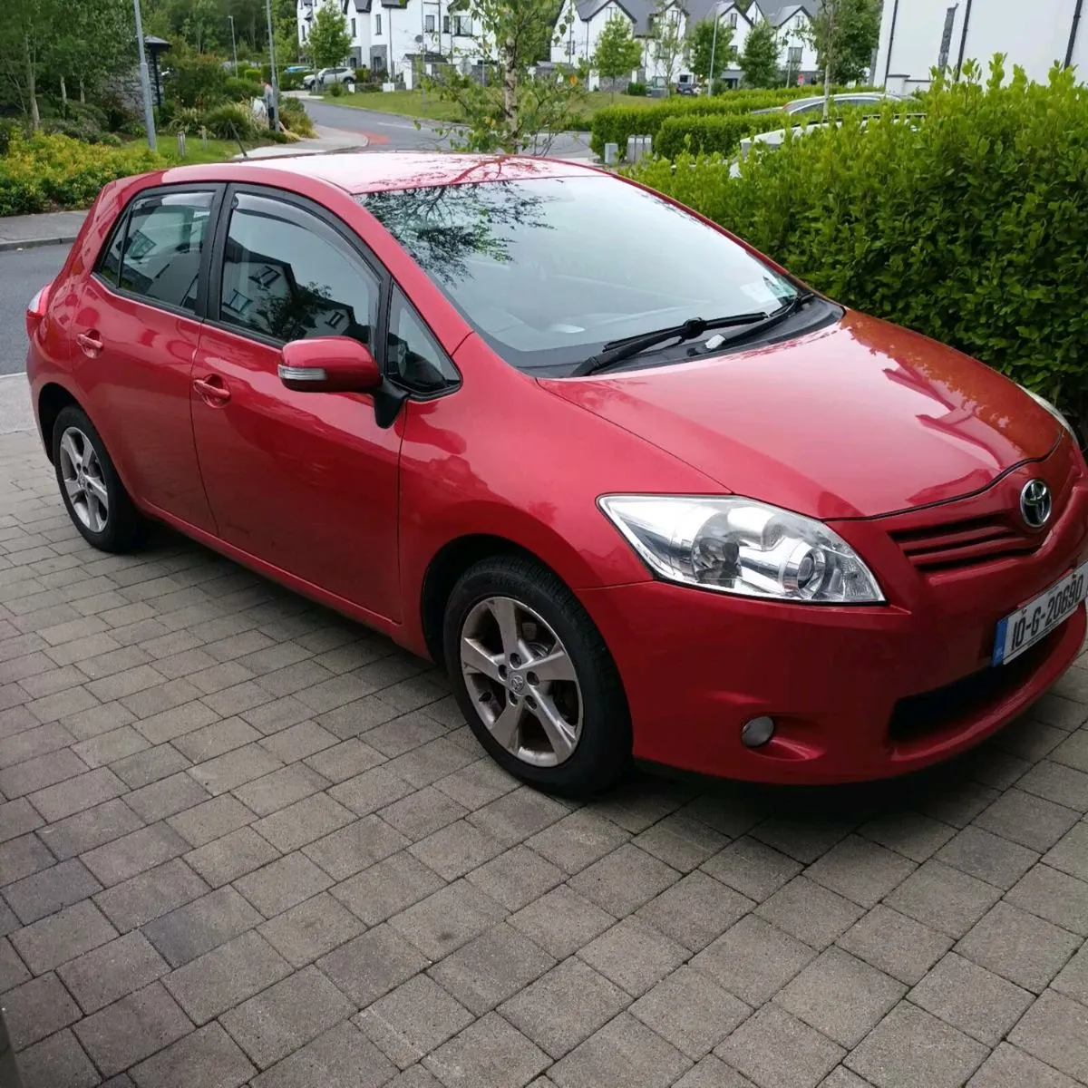 Toyota Auris 1.33 Low Mileage - Image 2