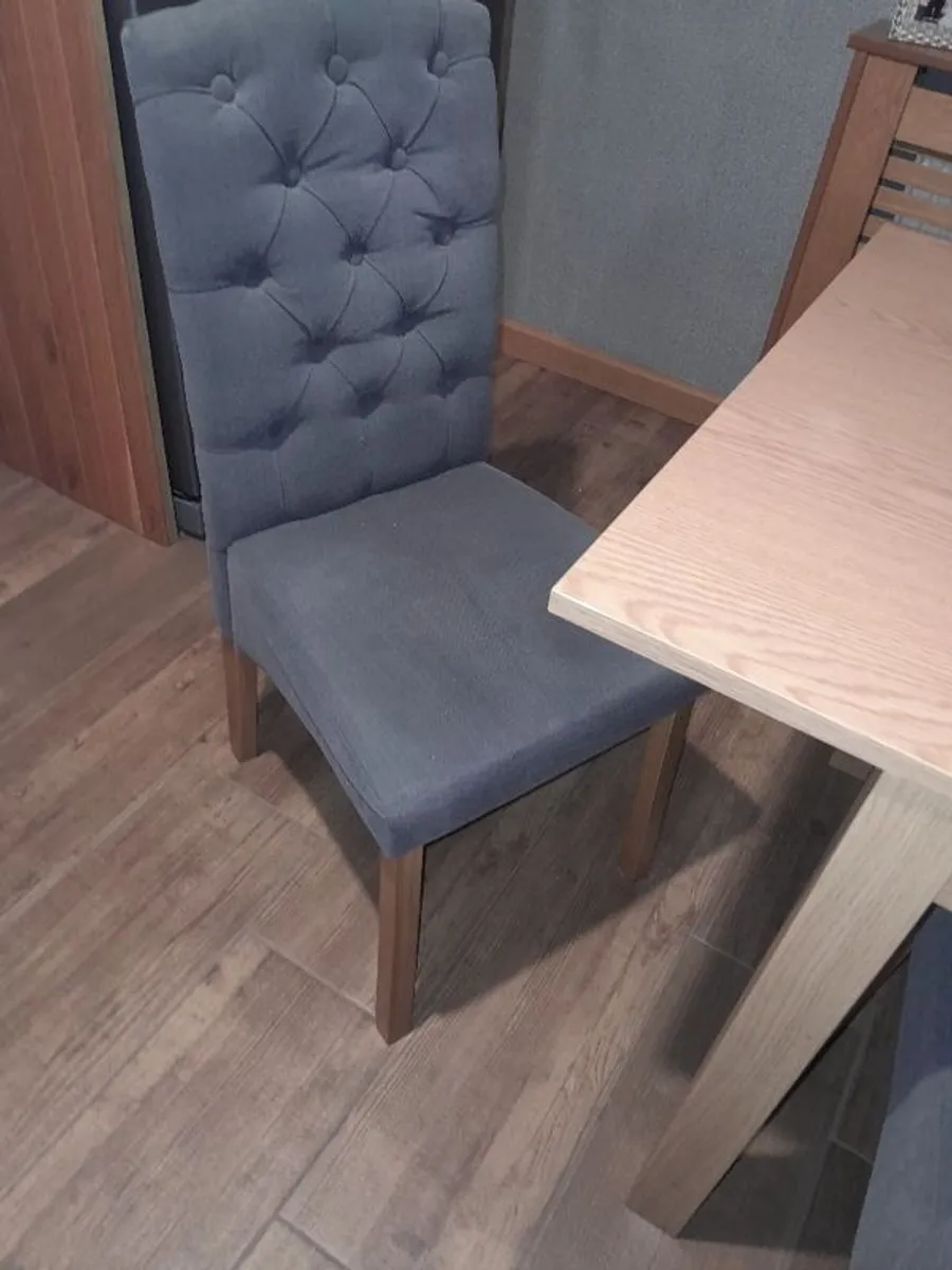 dining - Image 2