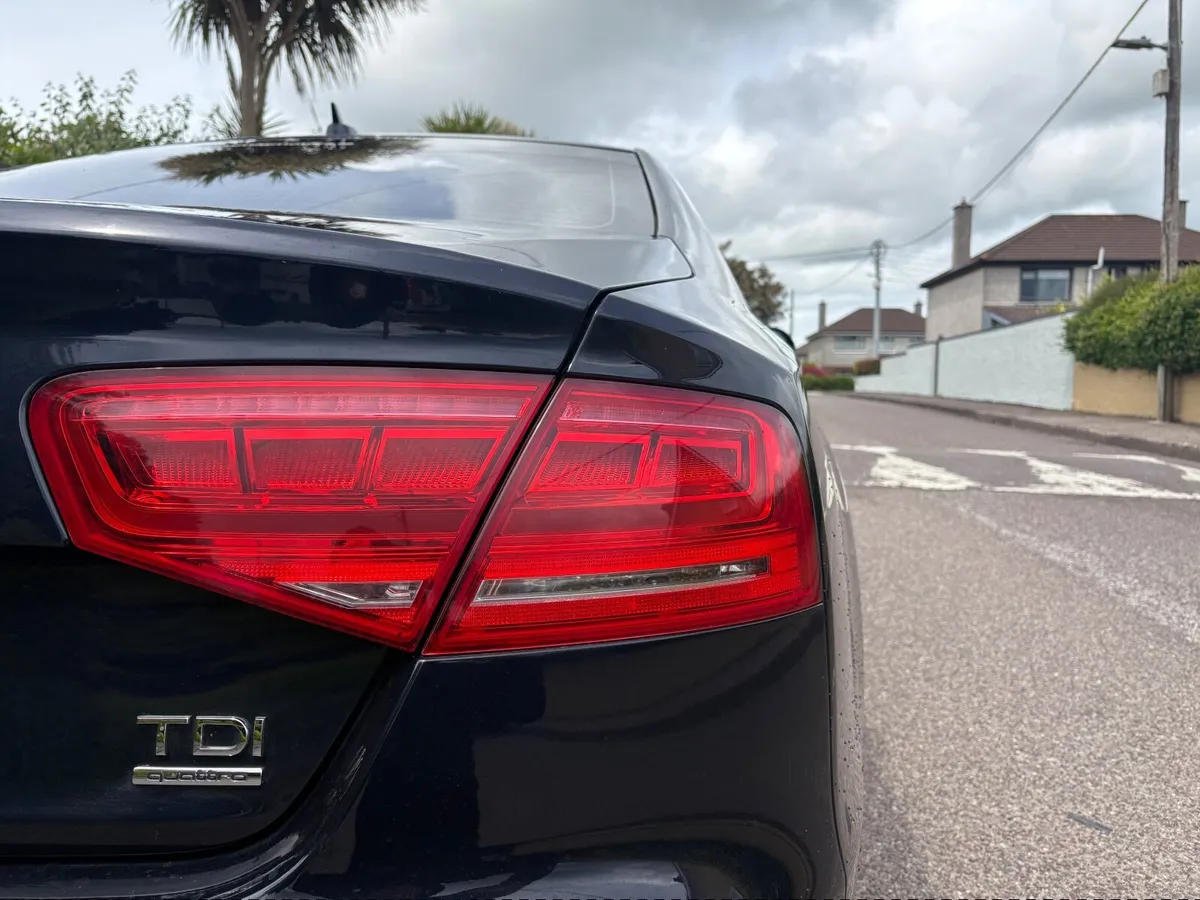 Audi A8 2013 3.0 DSL  quattro 9500€ - Image 2