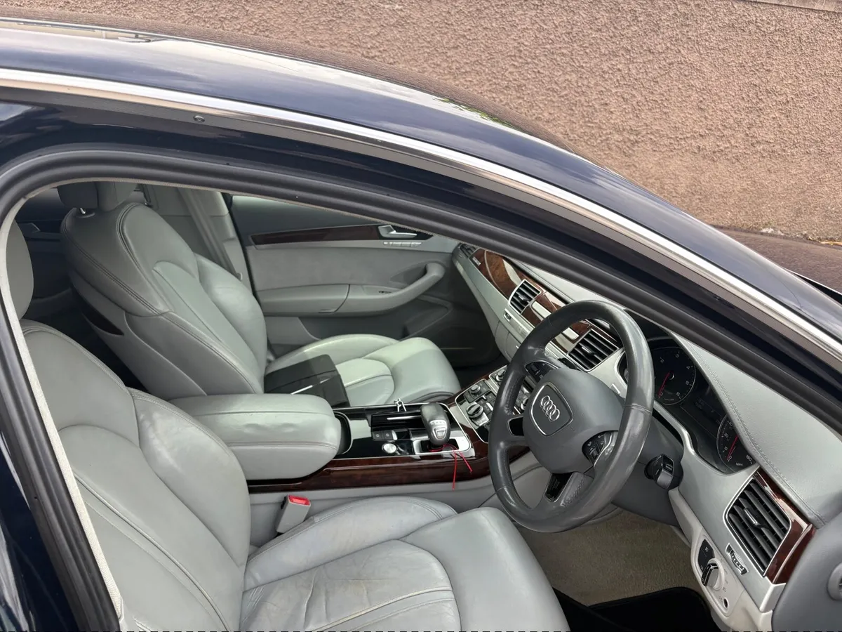 Audi A8 2013 3.0 DSL  quattro 9500€ - Image 3