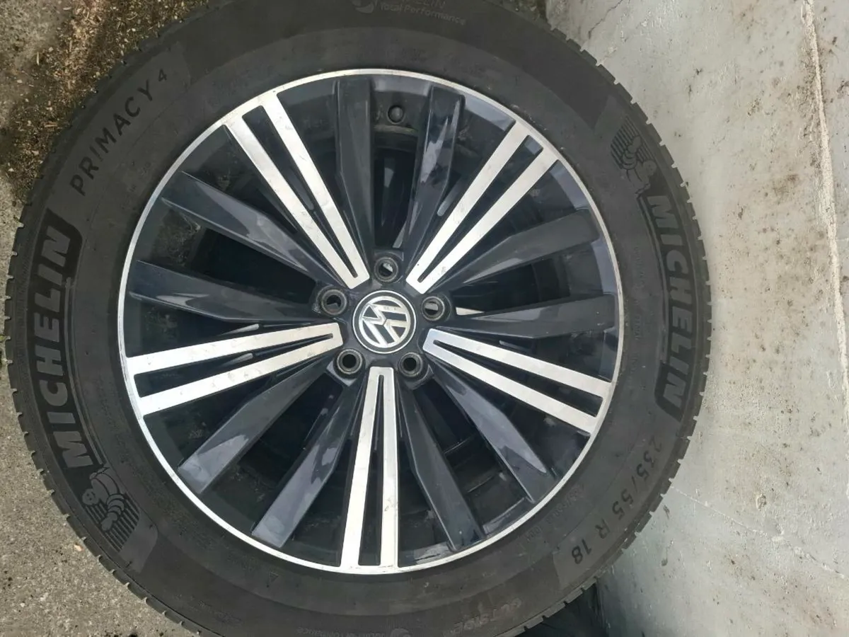 Volkswagen tigaun alloys - Image 1
