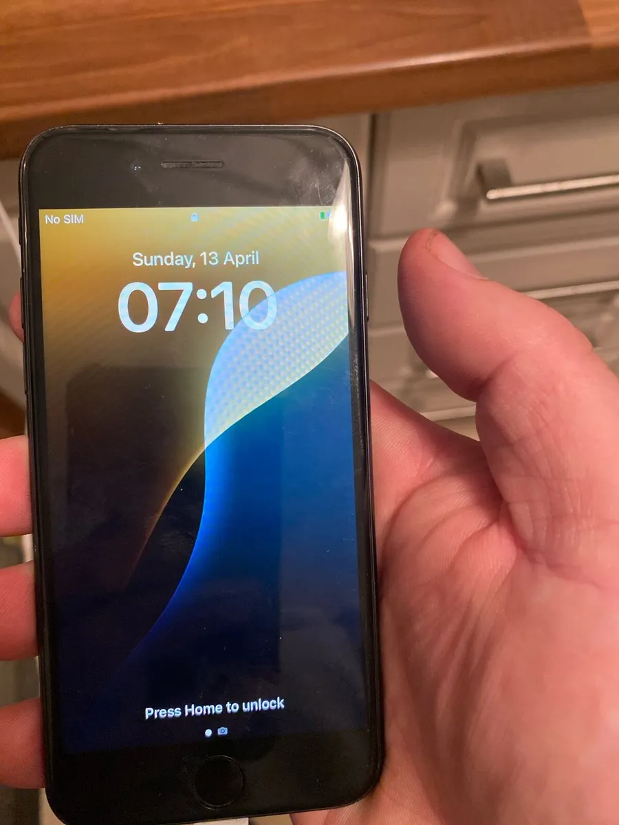 IPhone XR - Image 4