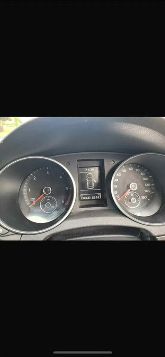 2012 Volkswagen Golf - Image 4