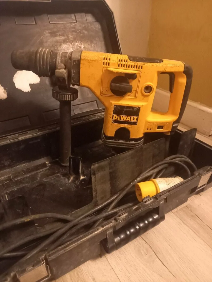 DeWalt SDS Max Drill - Image 1