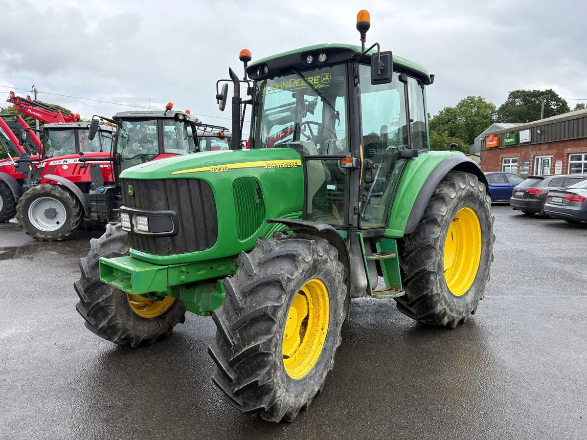 John Deere 6220 SE 2004 - Image 3
