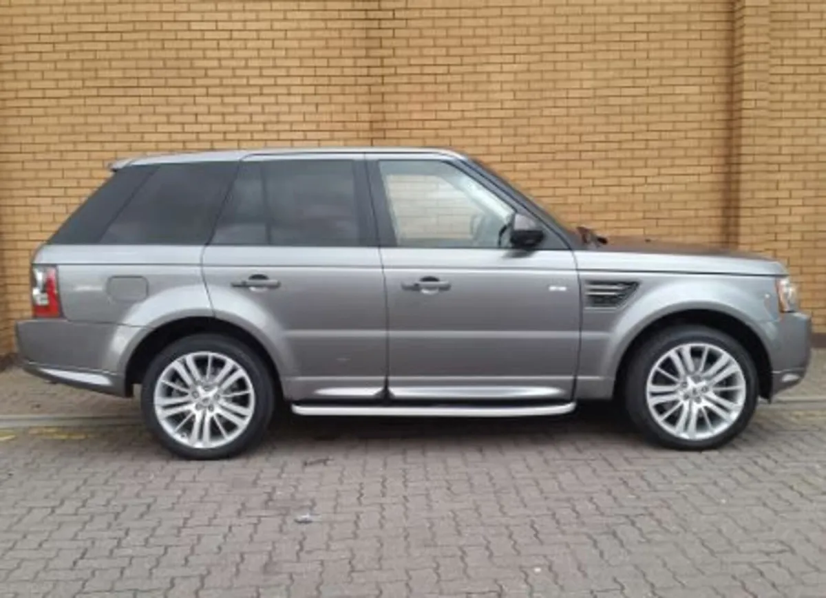 2013 Range Rover Sport HSE (Camera, DVD, Fridge) - Image 1
