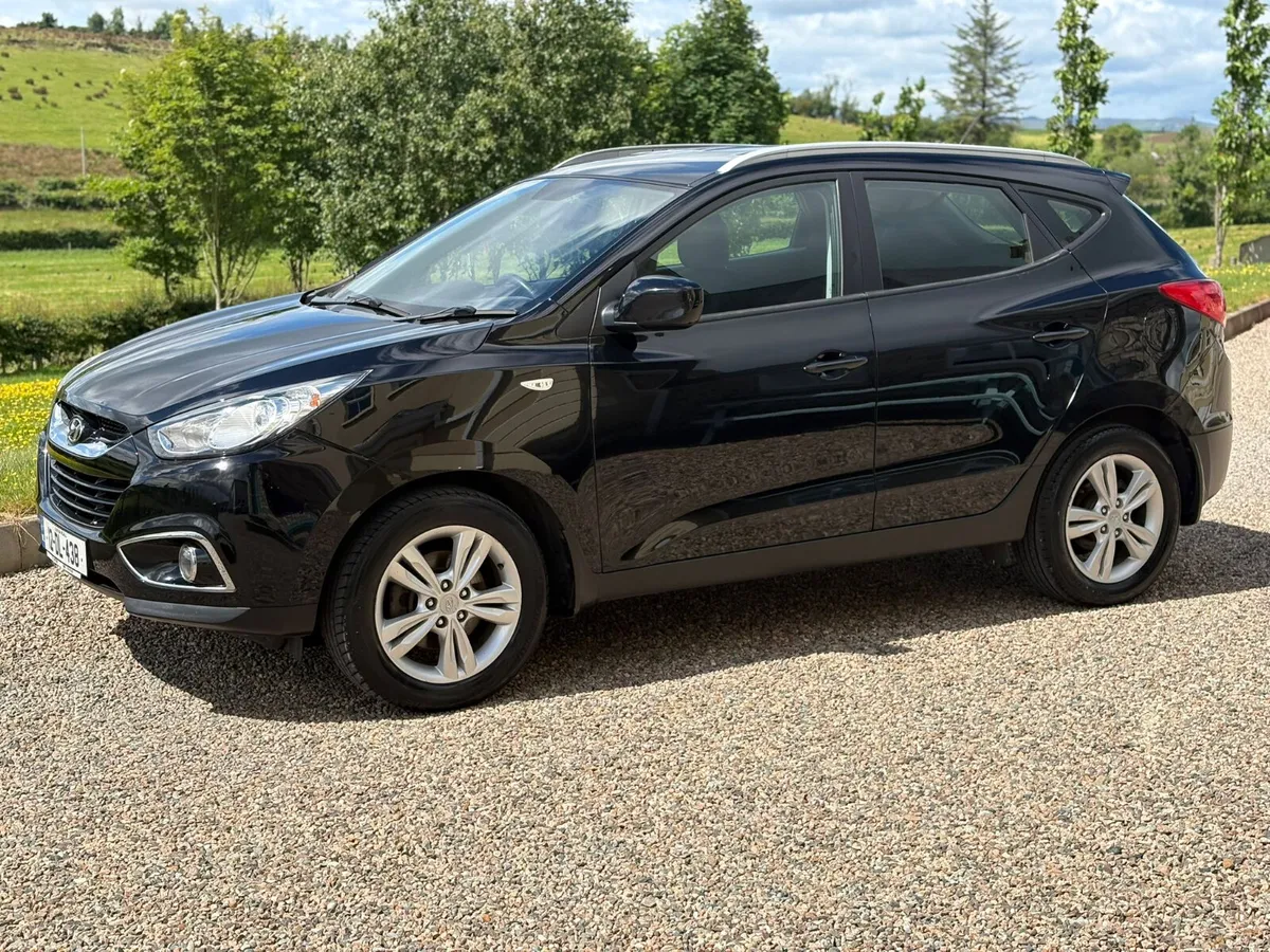 2012 Hyundai ix35 1.7 CRDI Executive - Image 2