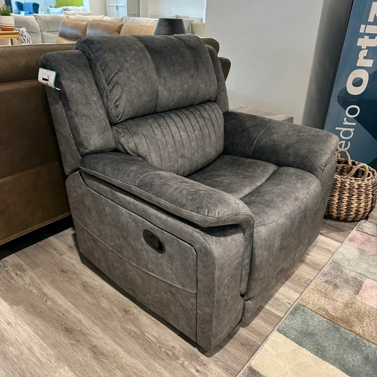 Brand new Washington recliner chair reduced