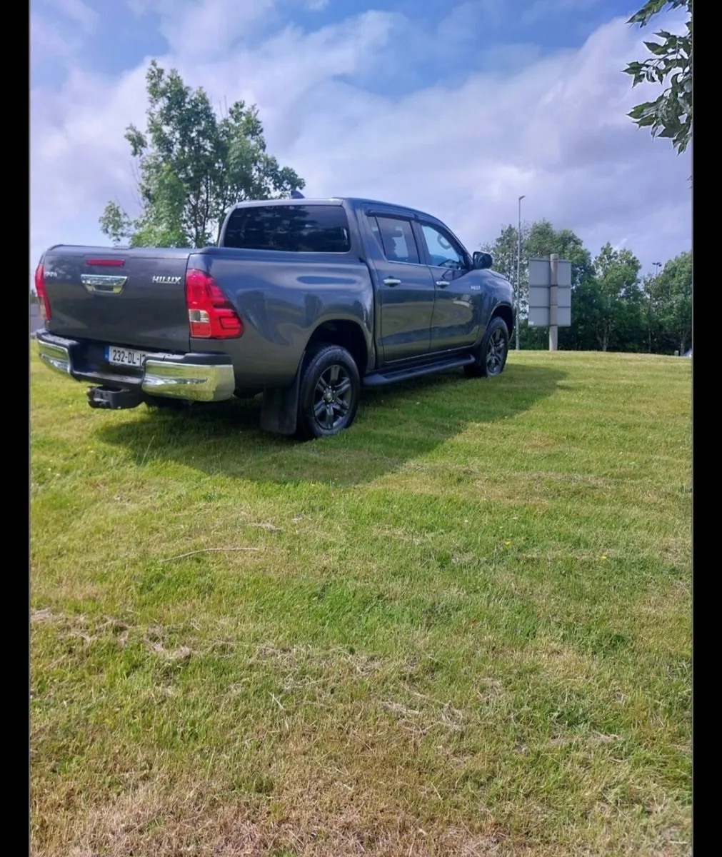 2023 Toyota Hilux 2.8 - Image 2