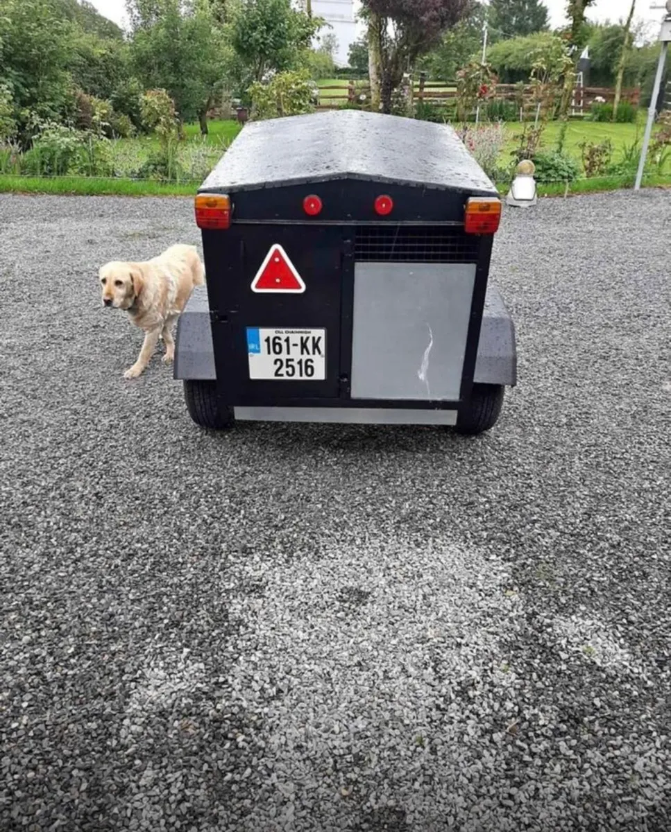 Dog Trailer - Image 2