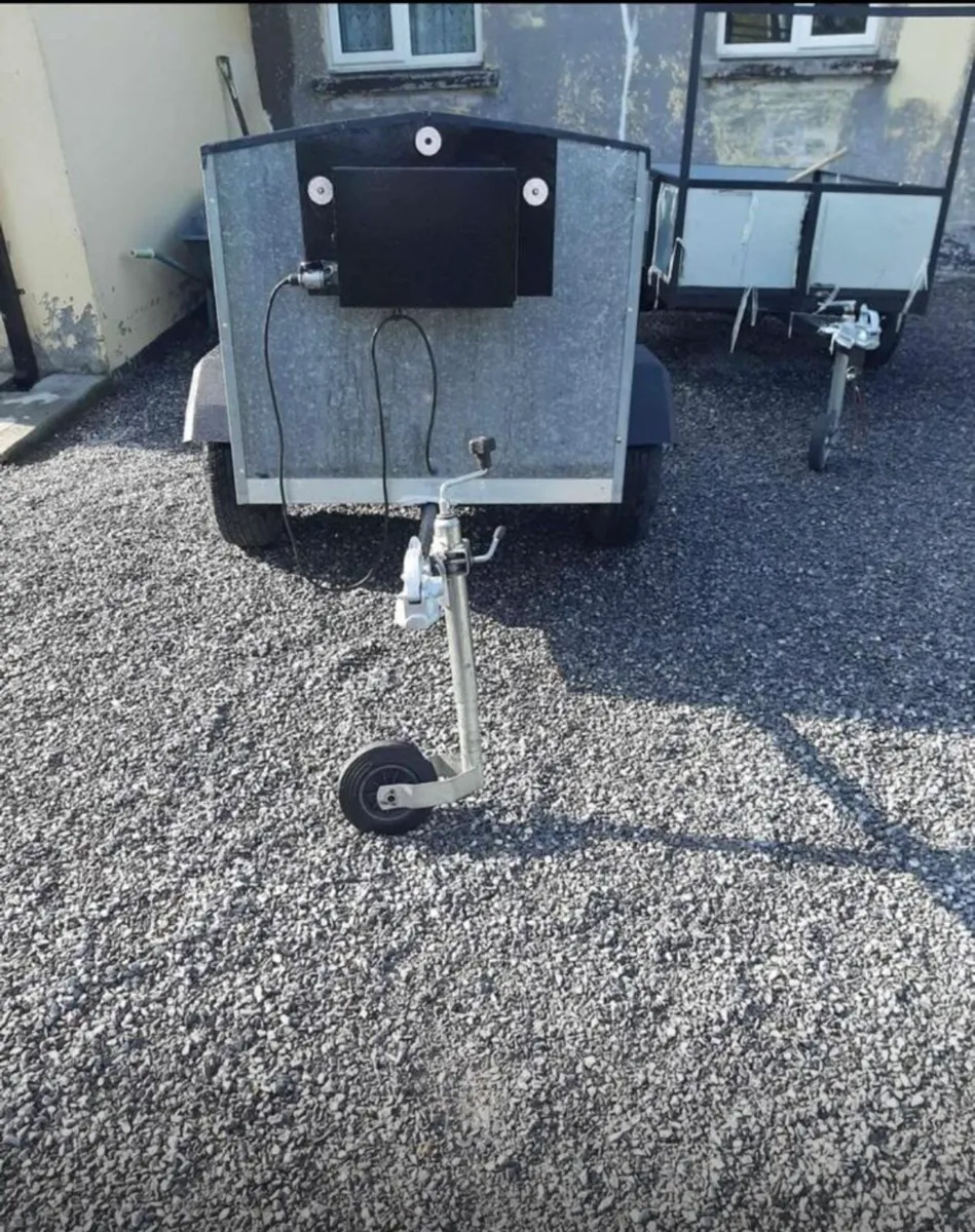 Dog Trailer - Image 3