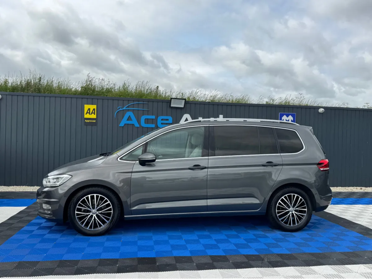Volkswagen Touran PREMIUM - 2.0L DIESEL - 7 SEATS - Image 4