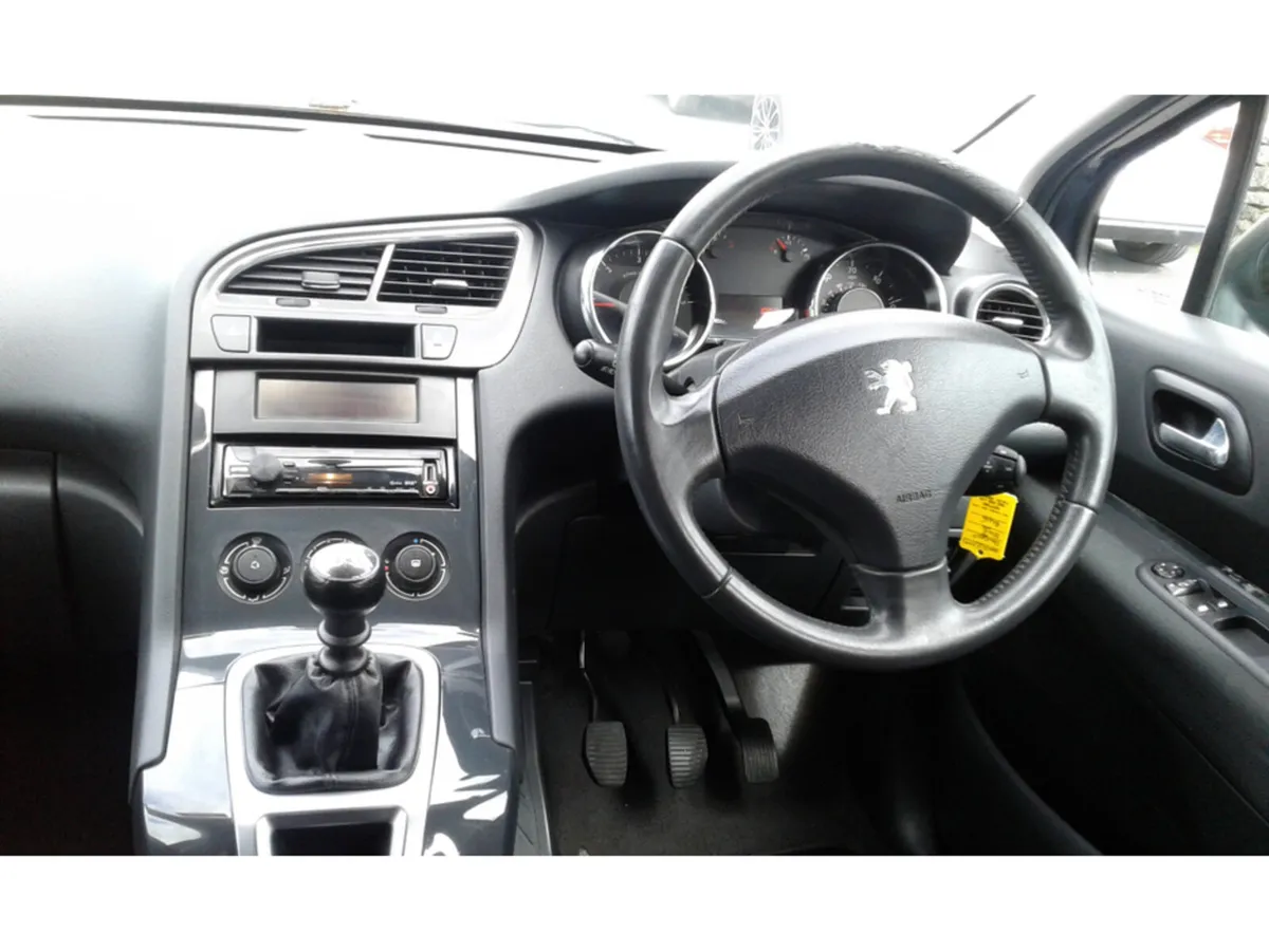 Peugeot 5008 1.6 HDI ACCESS 113BHP 5DR - Image 2