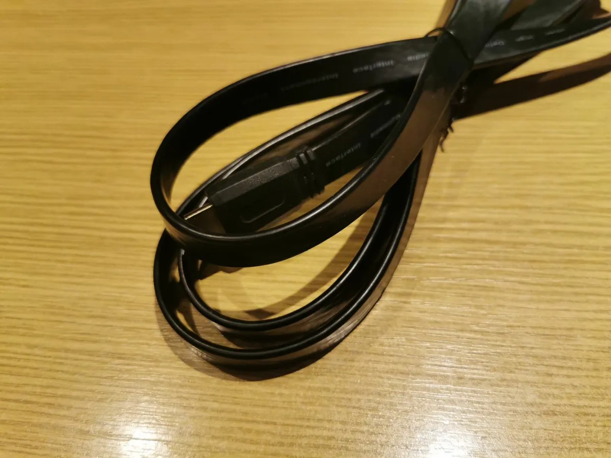 Flat HDMI 2m 6ft Cable Interference free shielded - Image 1