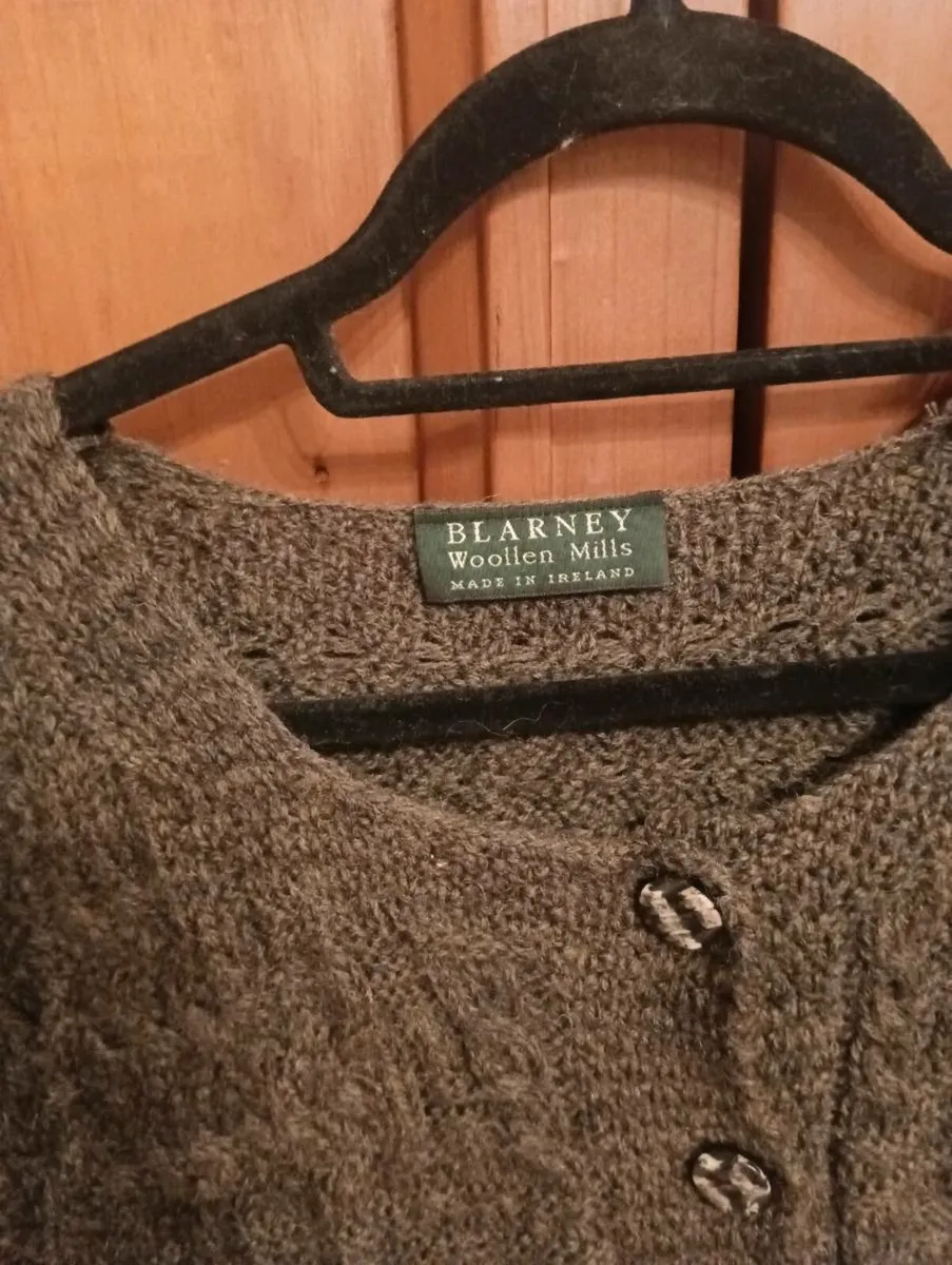 Ladies size 12 ,pure wool cardigan, - Image 3