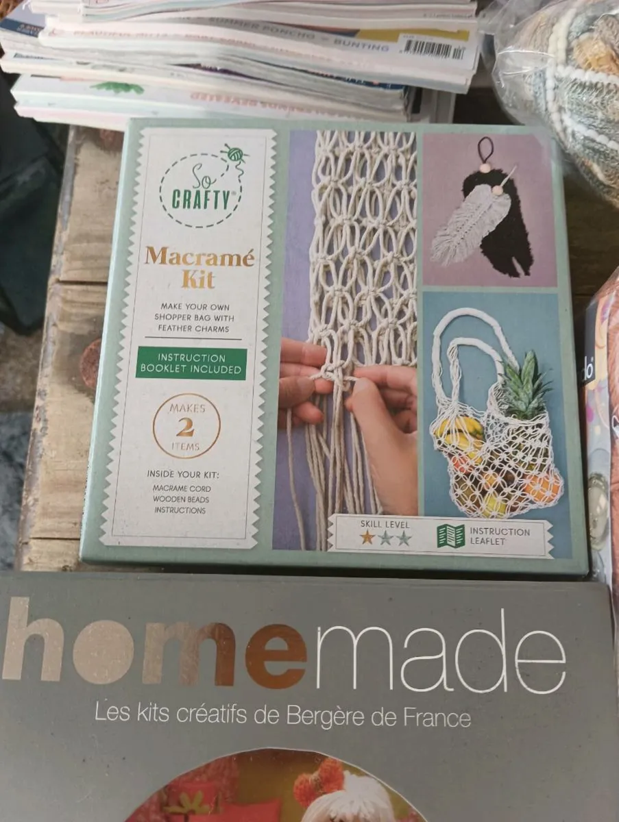 Children arts' crafts, great selection - Image 2