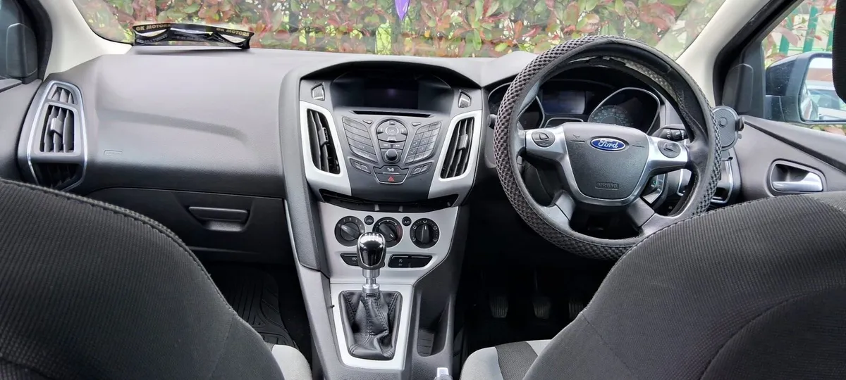 Ford Focus 2012 | 1.6TDCI Zetec 5DR | Manual - Image 4