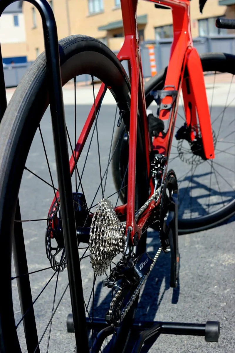 Giant Propel Advanced 2 105 Road 24 Speed - Image 3