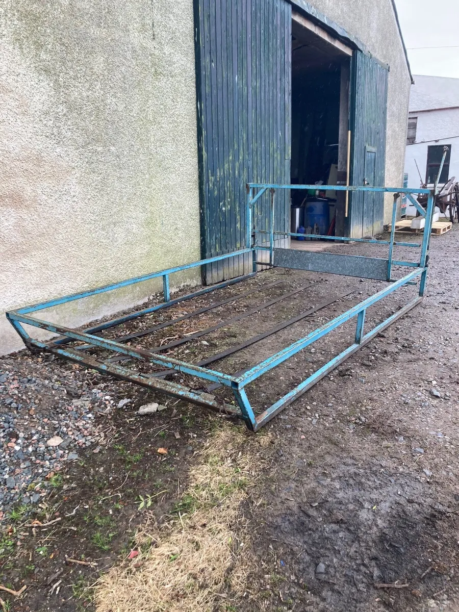 Bale Sleigh - Image 1