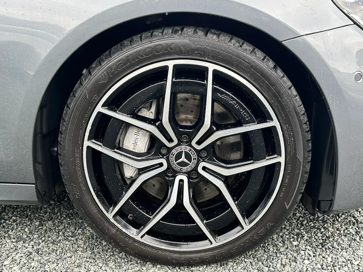2022 MERCEDES E220 AMG NIGHT PACK - Image 3