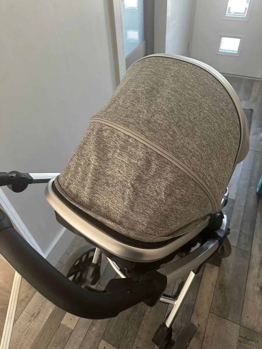 Pushchair/buggy - Image 4