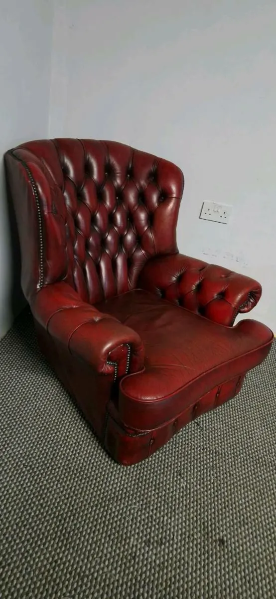 Chesterfield - Image 4