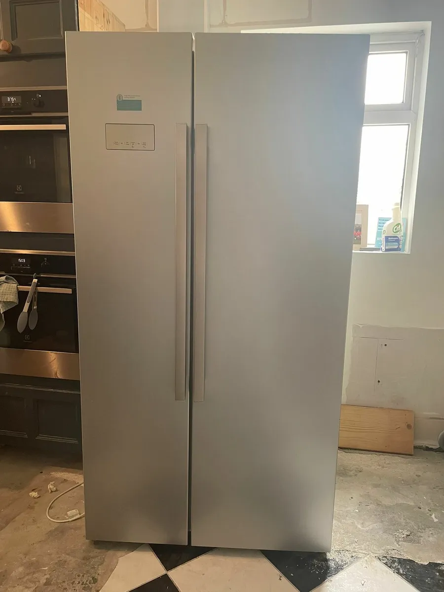 Beko fridge freezer - Image 3